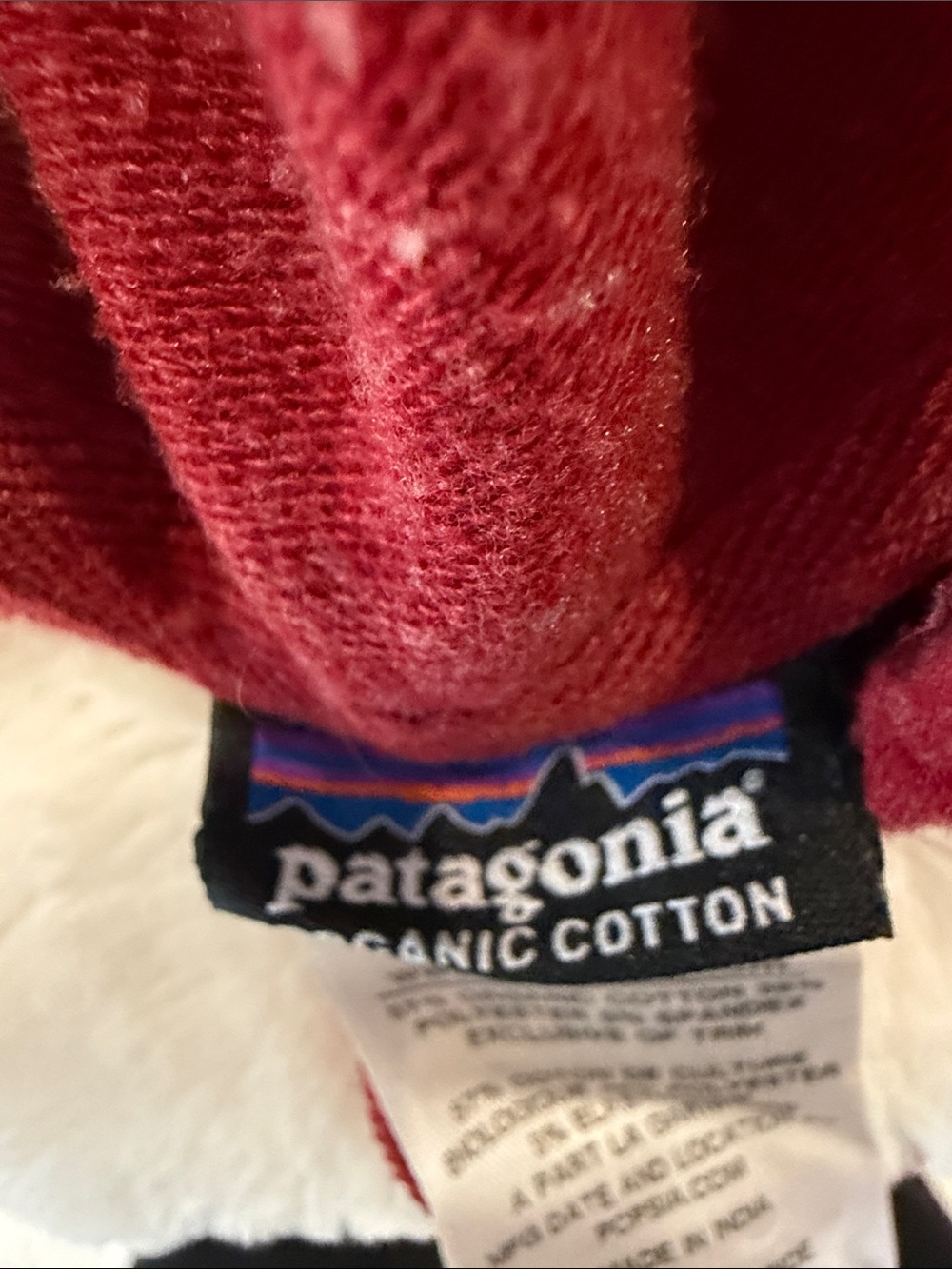 Patagonia Maroon Pullover Hoodie with Chest Patch size Large - Picture 15 of 16
